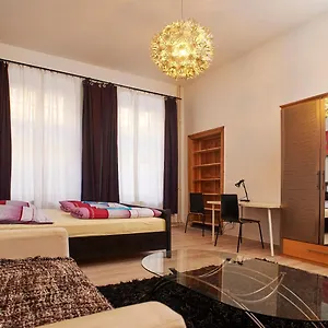 ** Gasthof Littlefriedrichrooms @ Propellerwerk Deutschland