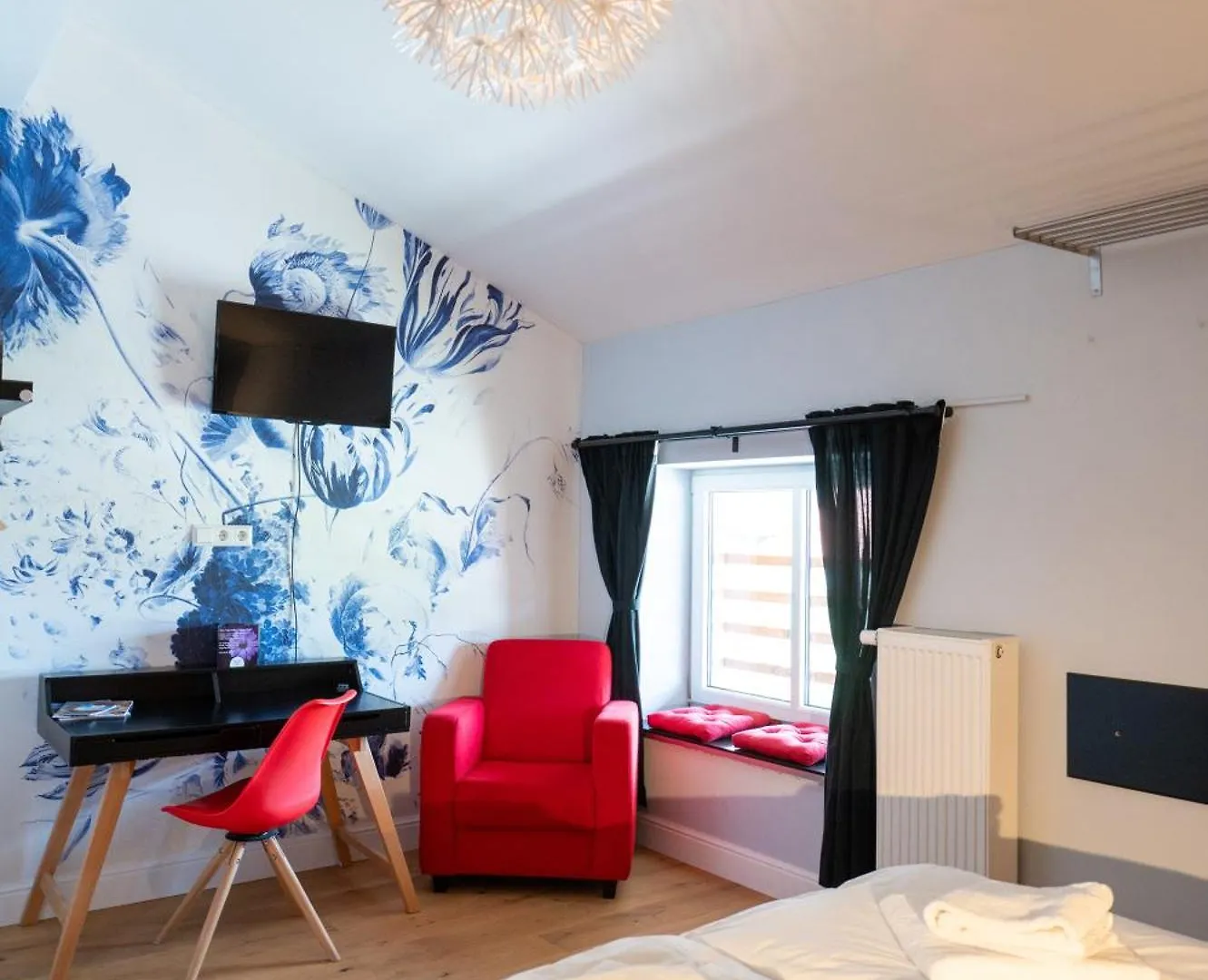 Design Hotel Alpenliebe - - - - Boutique-Flair - - - - Inzell 2*,